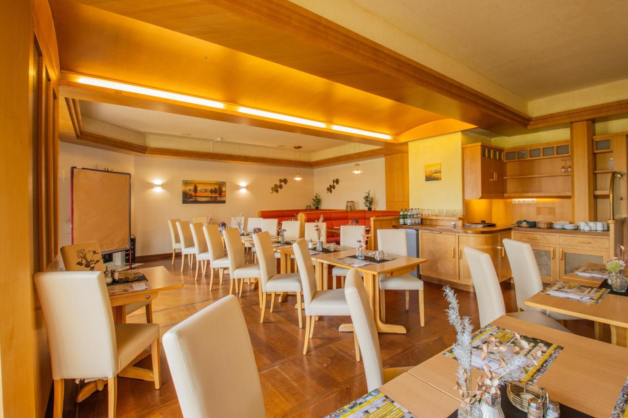 Seehotel Brandenburg An Der Havel 3*